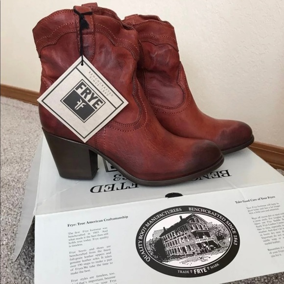 Frye Tabitha pull on boots - Picture 8 of 10